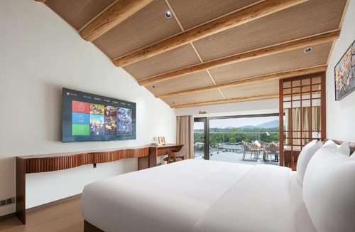 Xihu Hotel | Jun hade on hillside