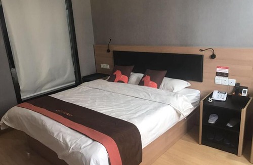 Wuhe County Hotel | JUN Hotels Anhui Bengbu Wuhe County Zhongxu Industrial Plaza Store