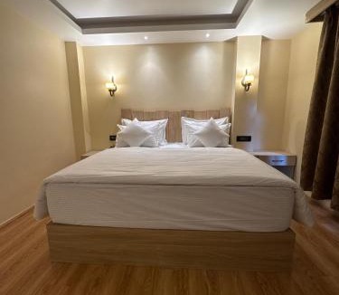 Lachen Hotel | Juniper Mountain Resort