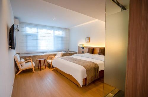 Yongding Hotel | Junlan Hotel 张家界郡澜民宿