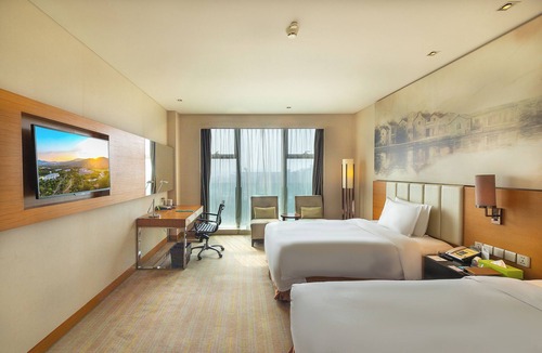 Guangzhou Science City Hotel | Junluxe Hotel Guangzhou Science City-Free Shuttle Bus Service to Guangzhou Canton Fair