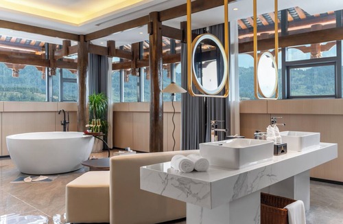 Xiangxi Hotel | JunYa Hotel of Hibiscus town