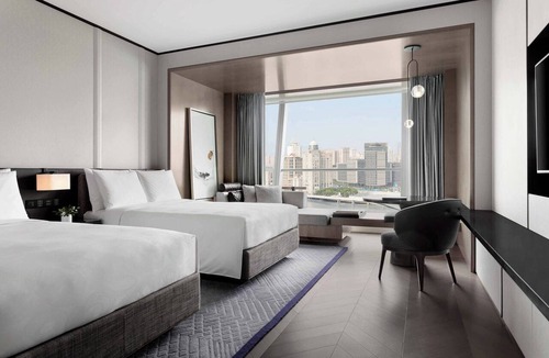 Lujiazui Hotel | JW Marriott Marquis Hotel Shanghai Pudong