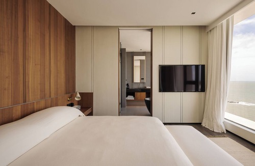 Jinjiang Hotel | KAIPUU ON THE REEF