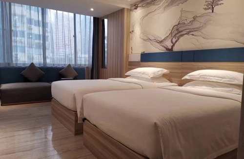 Huadu Hotel | Kaiserdom Hotel Airport Branch