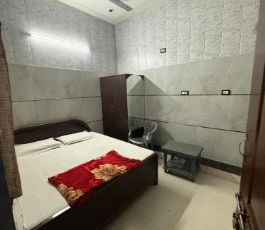 Mathura House | Kalindi Blessings Deluxe Guest House