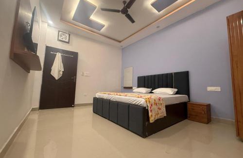 Vrindavan House | Kanak Bhawan