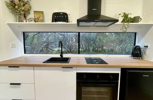 Island Beach House | Kangaroo Island Seaside Nature Retreat ‘Melaleuca’