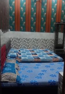 Mathura House | Kanha ji 5 star PG family 12 rooms near lord Krishna temple free pick up service also Activa rent