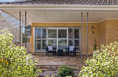Kennington House | Kennington House, 3BR Home in Bendigo City