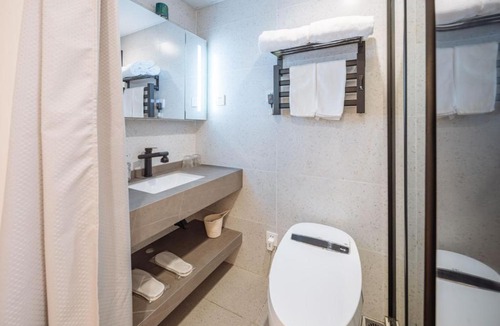 Jing'an Apartment | Ketangjian Hotel -Shanghai Railway Station Baoshan Road Subway Station