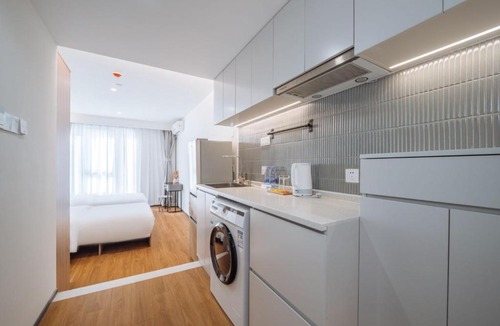 Jing'an Apartment | Ketangjian Hotel -Shanghai Railway Station Baoshan Road Subway Station