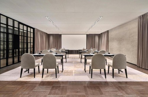 Pudong Hotel | Kimpton Qiantan Shanghai by IHG