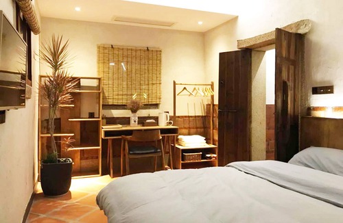 Siming Bed & Breakfast | Kinmen redbrick houses across Hope