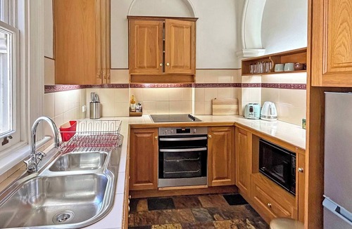 Kirribilli Apartment | Kirribilli 2BR gem with garage Walk to Harbour