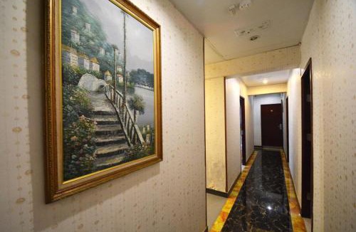 Tsim Sha Tsui Hostel | KK Hotel - Hostel - 24 hrs Reception in Flat C2 , Tsim Sha Tsui Building, 83-97 Nathan Road, Tsim Sha Tsui, Kowloon
