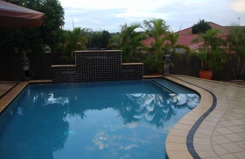 Robina House | Kooroora House -Spa Bath-Pool- Billard Table