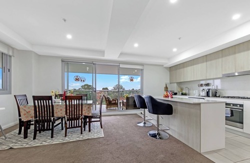 Blacktown Apartment | KozyGuru | Blacktown | 3 Bedroom APT