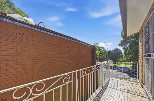 Cabramatta House | KozyGuru | Cabramatta | Spacious Family Townhouse