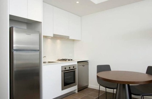 Chatswood CBD Apartment | KOZYGURU | Chatswood | Luxury Studio | Walk to Chatswood Chase