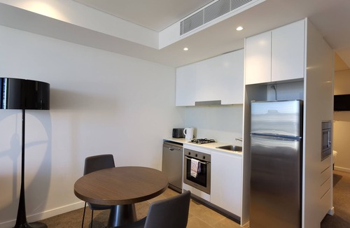 Chatswood CBD Apartment | KOZYGURU | Chatswood | Luxury Studio | Walk to Chatswood Chase
