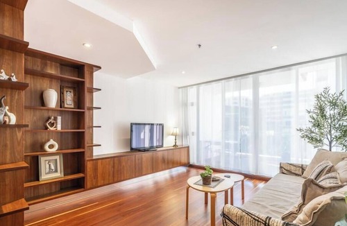 Waterloo Apartment | KozyGuru | Waterloo| Modern 2Level 2BR Apt Parking