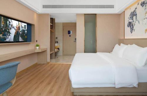 Guicheng Subdistrict Hotel | Kyriad Hotel Guigang Wuyue Plaza Railway Station