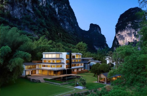 Yangshuo Hotel | L'Eau Vive de Qixi Meidi - Riverfront Infinity Pool & Log Cabin Cafe - Outdoor Cooking Class - Complimentary Shuttle within 8 Kilometers