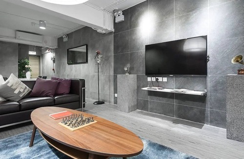 Tsim Sha Tsui Apartment | L'Escale Limited - by Maeva