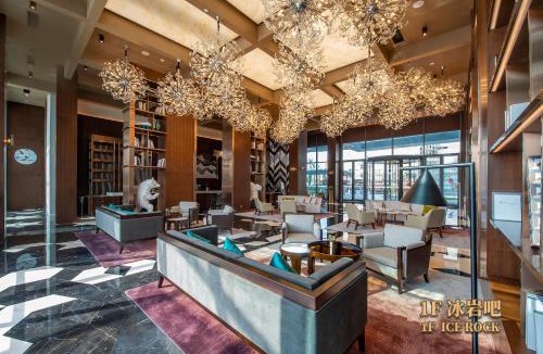 Pudong Hotel | L+Snow Supreme Hotel