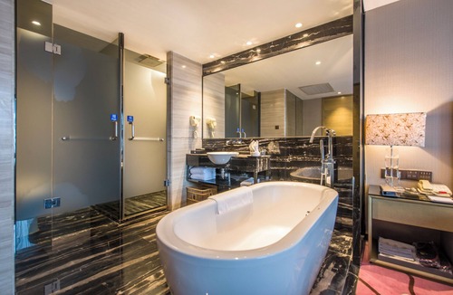 Tianhe Hotel | La Perle International Hotel