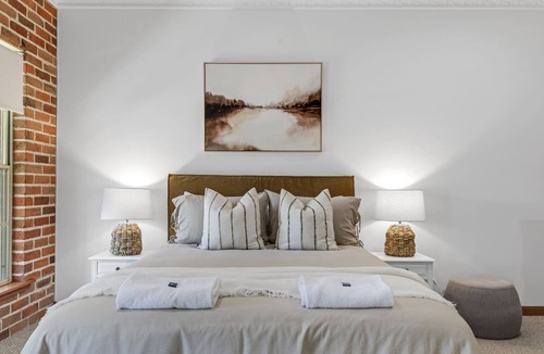 Laffing Waters House | Laffing Waters Retreat - Luxe Hideaway, Firepit