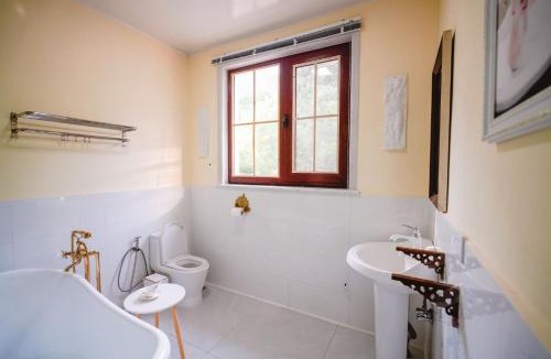 Yanqing Apartment | Lairgforest Manor