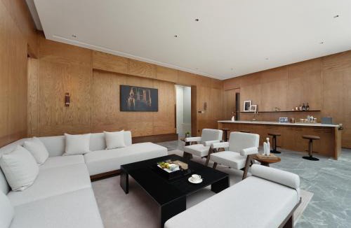 Chengdu Hotel | Laizhou Whisky Resort Hotel