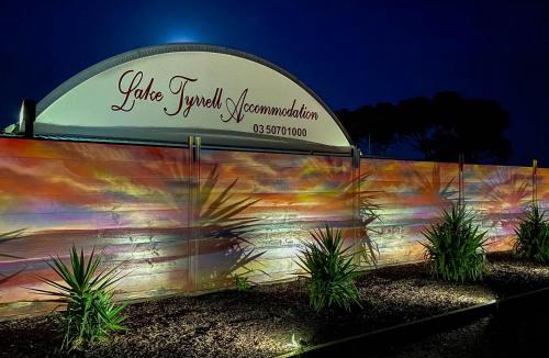 Sea Lake Hotel | Lake Tyrrell Accommodation LTA
