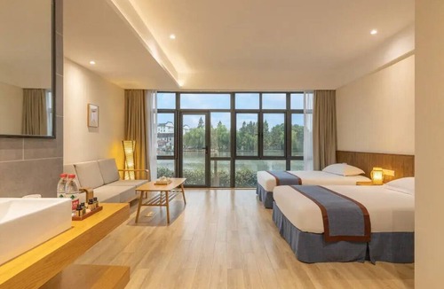 Qingpu Bed & Breakfast | Lake Villa Boutique Guesthouse