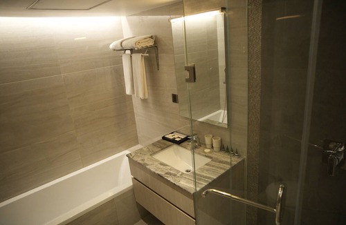 Gulshan Hotel | Lakeshore Heights