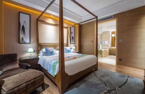 Changjiang County Hotel | LakeSide Resort Jingdezhen