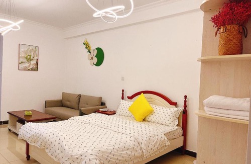 Pazhou Residential District Hostel | LanSpace Youth Apartment
