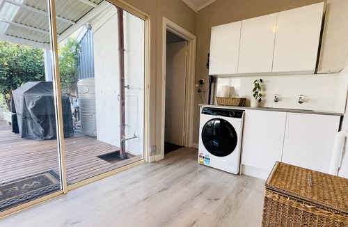 Edwardstown House | Large backyard with outdoor seating and BBQ!