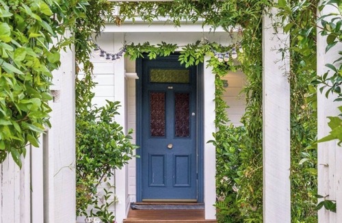 Clunes House | Large romantic 4 bed weatherboard home in charming Clunes, Byron Bay Hinterland