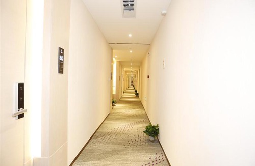 Xuanwu Hotel | Lavande Hotel Beijing West Railway Station South Square