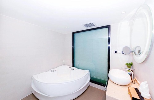 Wuling District Hotel | Lavande Hotel Changde Pedestrian Street Branch