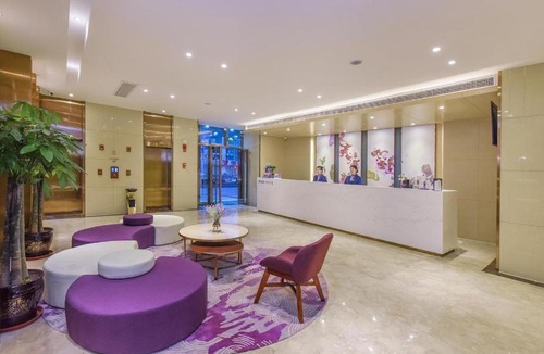 Chongqing Hotel | Lavande Hotel Chongqing Xinghui Liangjiang Happiness Plaza