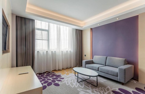 Huangpu Hotel | Lavande Hotel (Guangzhou Huangpu Free Trade Zone Xiayuan Metro Station Branch)