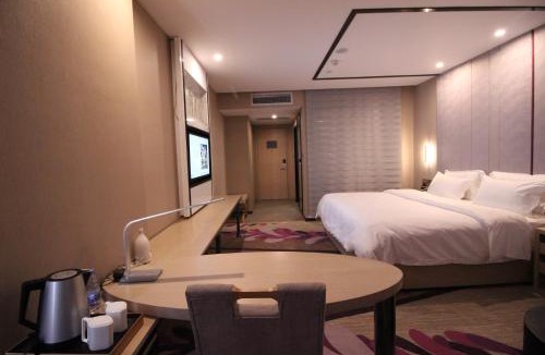 Nanchang County Hotel | Lavande Hotel Nanchang East Aixihu Subway station Branch