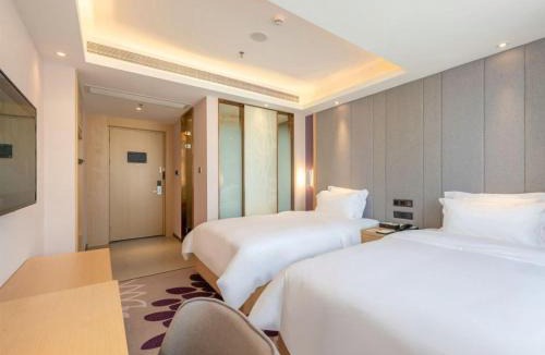 Shajing Hotel | Lavande Hotel Shenzhen International Convention and Exhibition Center Huafa Ice and Snow World Branch麗枫酒店深圳国际会展中心华发冰雪世界店