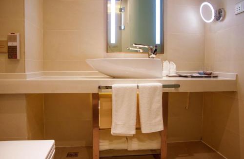 Maojian Qu Hotel | Lavande Hotel Shiyan Sanyan Branch