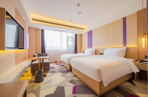 Xingping Hotel | Lavande Hotel Xingping Maweiyi Aviation Plaza
