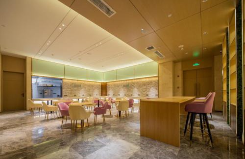 Xingping Hotel | Lavande Hotel Xingping Maweiyi Aviation Plaza